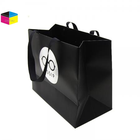 Fashionable paper shopping bag 