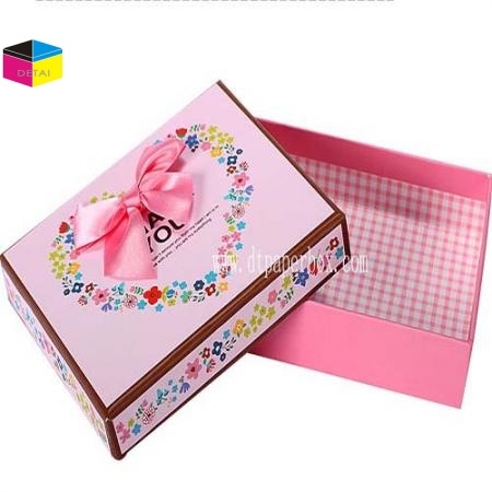 2 piece gift box with bottom and lid 