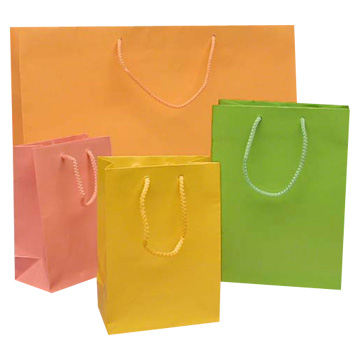 Got Your Colorful Gift Bags for Fall Season